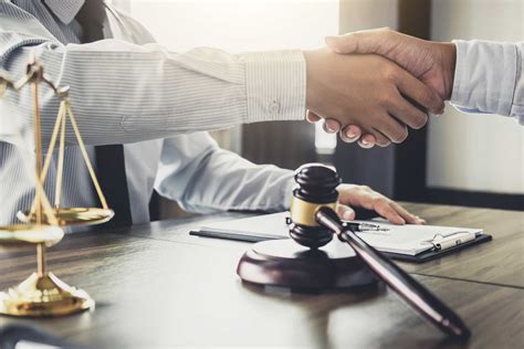 Advocaat helpt bij invordering rijbewijs