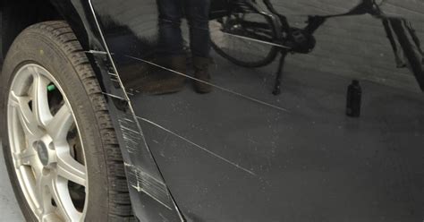 Autolak krassen verwijderen
