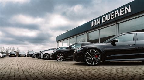 Automobielbedrijf Van Kwawegen Showroom