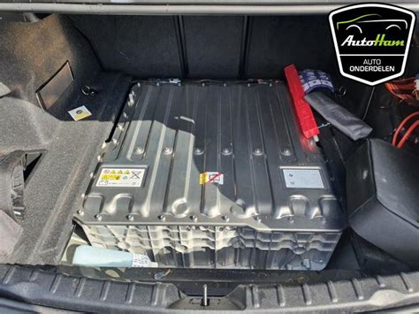 BMW 3 Serie Accu Locatie