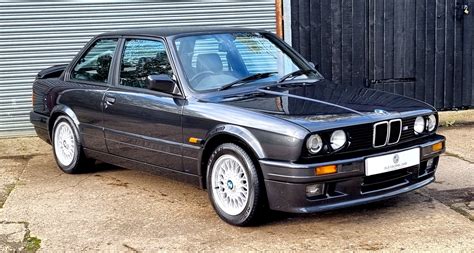 BMW E30 325i M-Tech 2