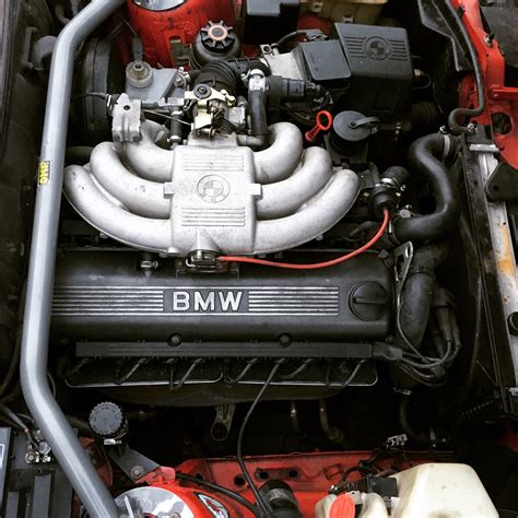 BMW E30 Luchtinlaat