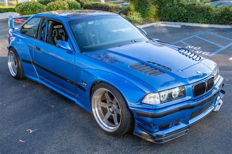 BMW E36 met bodykit