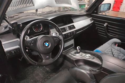 BMW E60 Interieur met AUX Aansluiting
