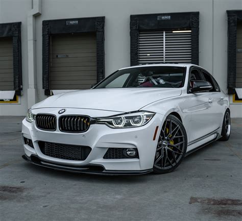 BMW F30