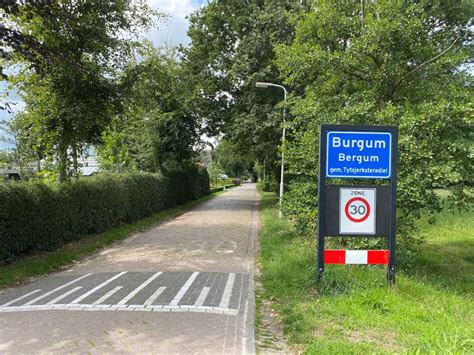 Burgum Raadhuisstraat toren