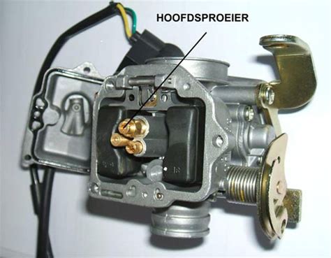 Carburateur afstellen scooter