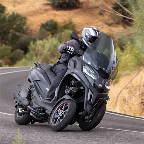 Driewielige Motorscooters