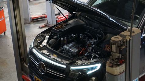 Elektrische Mercedes Onderhoud