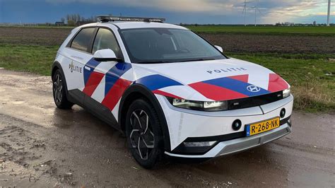 Elektrische politieauto
