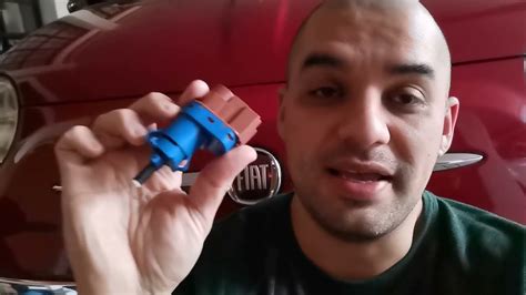 Fiat 500 Hill Holder