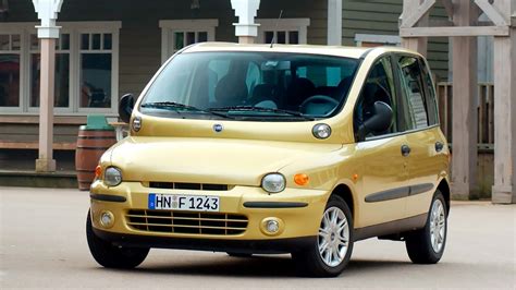Fiat Multipla Geel