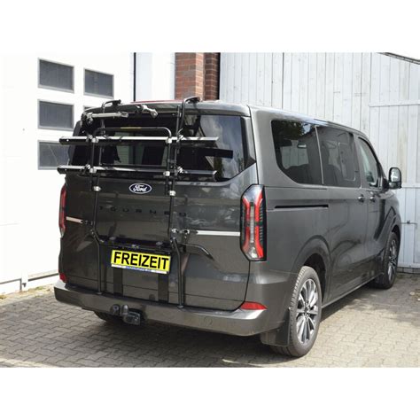 Ford Transit Custom met fietsendrager