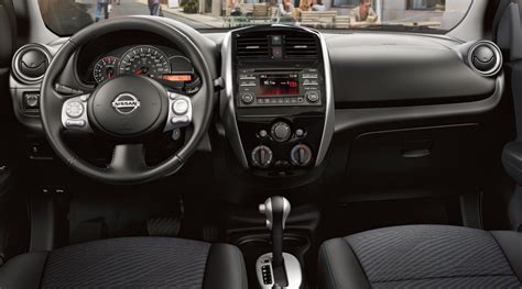 Interieur Nissan Micra 2003