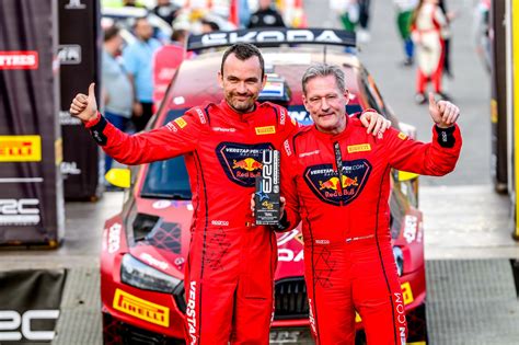 Jos Verstappen in een rally auto