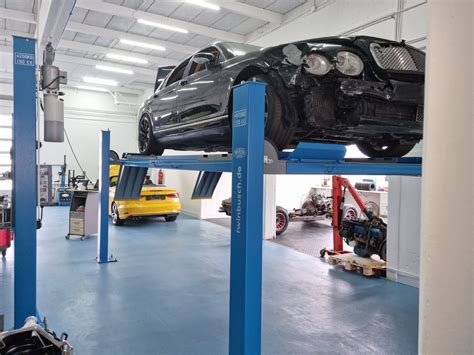 LenBre Automotive Werkplaats