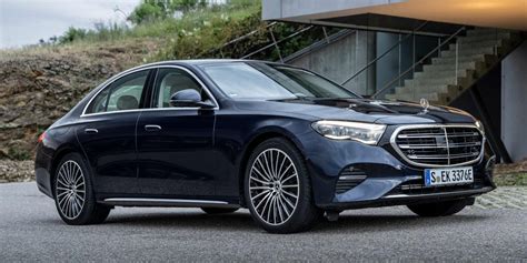 Mercedes-Benz E-Klasse in Selenietgrijs