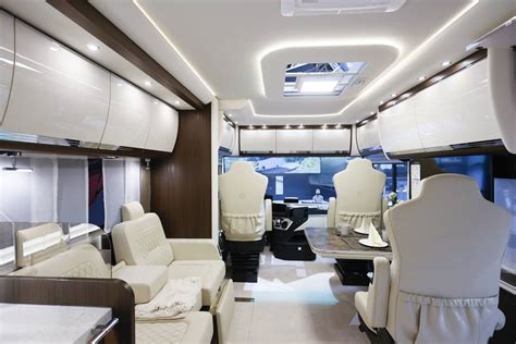 Morelo Empire Interieur