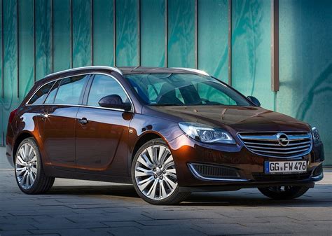 Opel Insignia Sports Tourer met caravan