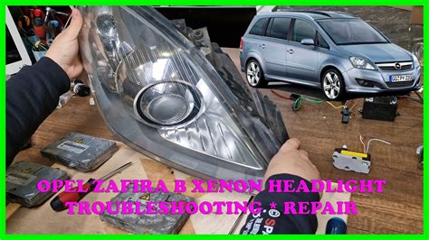 Opel Zafira B Koplamp Vervangen