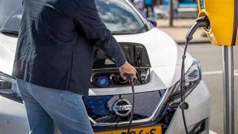 Opladen Nissan Leaf