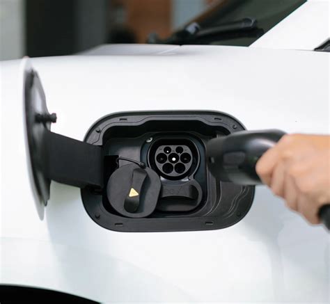 Opladen Peugeot E-208