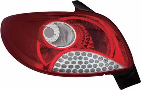 Peugeot 206 Achterlicht Vervangen