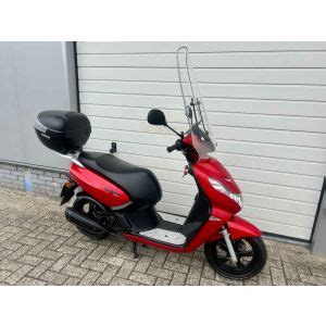Peugeot Kisbee Cherry Red