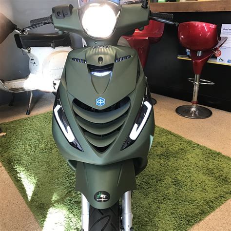 Piaggio Zip met LED verlichting