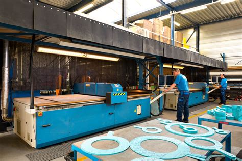 Plaatsing van de pakking op het onderblok