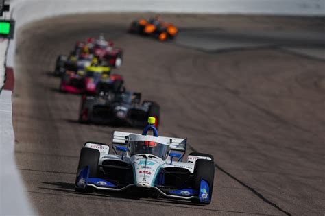 Rinus VeeKay in actie tijdens een IndyCar race