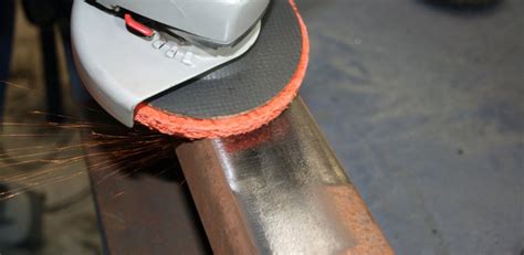 Roest verwijderen met schuurpapier