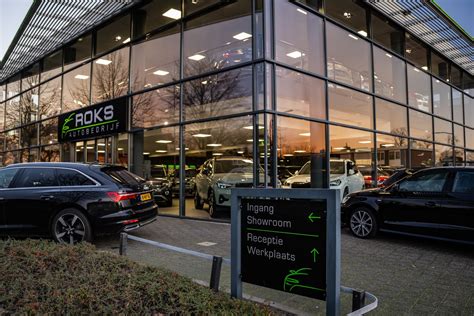 Showroom Autobedrijf Roks