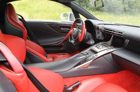 Sportauto interieur