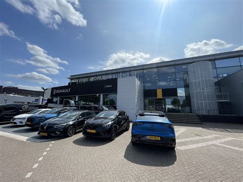 Stam Renault Amersfoort Showroom