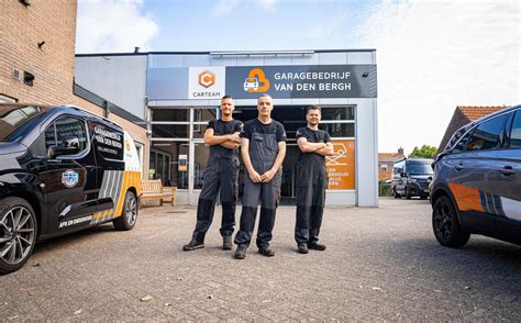 Team van Garagebedrijf Vriezen