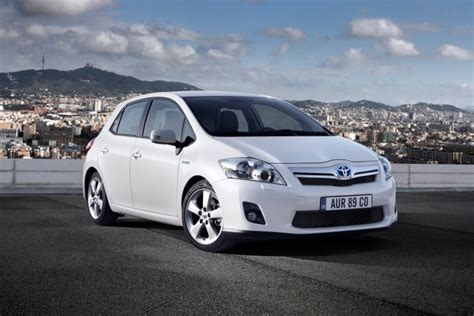 Toyota Auris Hybrid 2011