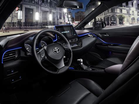 Toyota C-HR Interieur met Navigatiesysteem