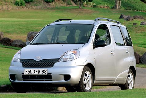 Toyota Yaris Verso 2002
