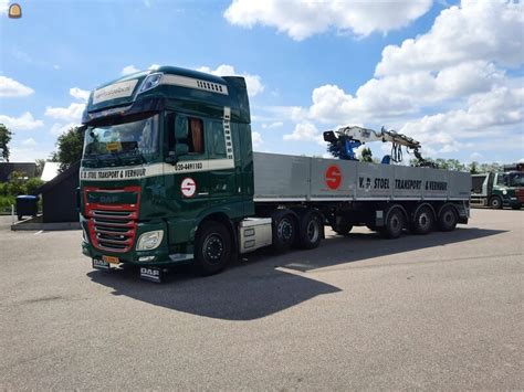 Trekker met aanhanger