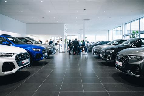 Van Mossel Audi Valkenswaard showroom