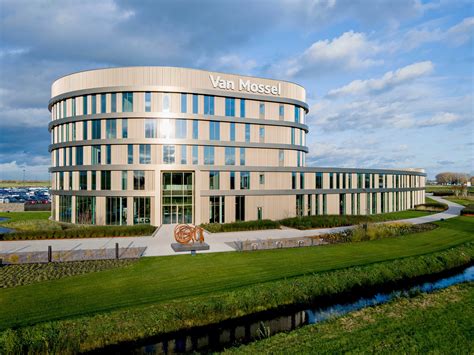 Van Mossel Automotive Groep