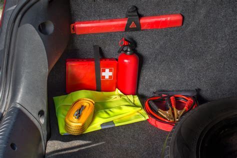Verplichte items in de auto